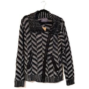 Side Zip Chevron Sweater l/large